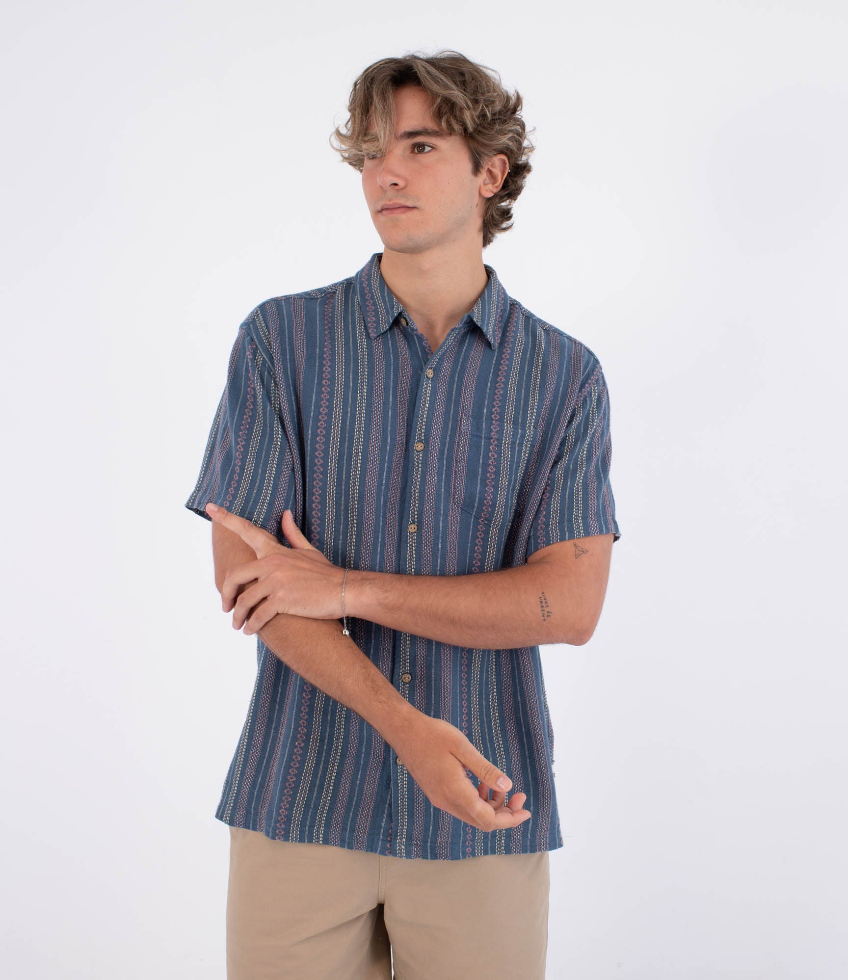 Men's short-sleeved shirt