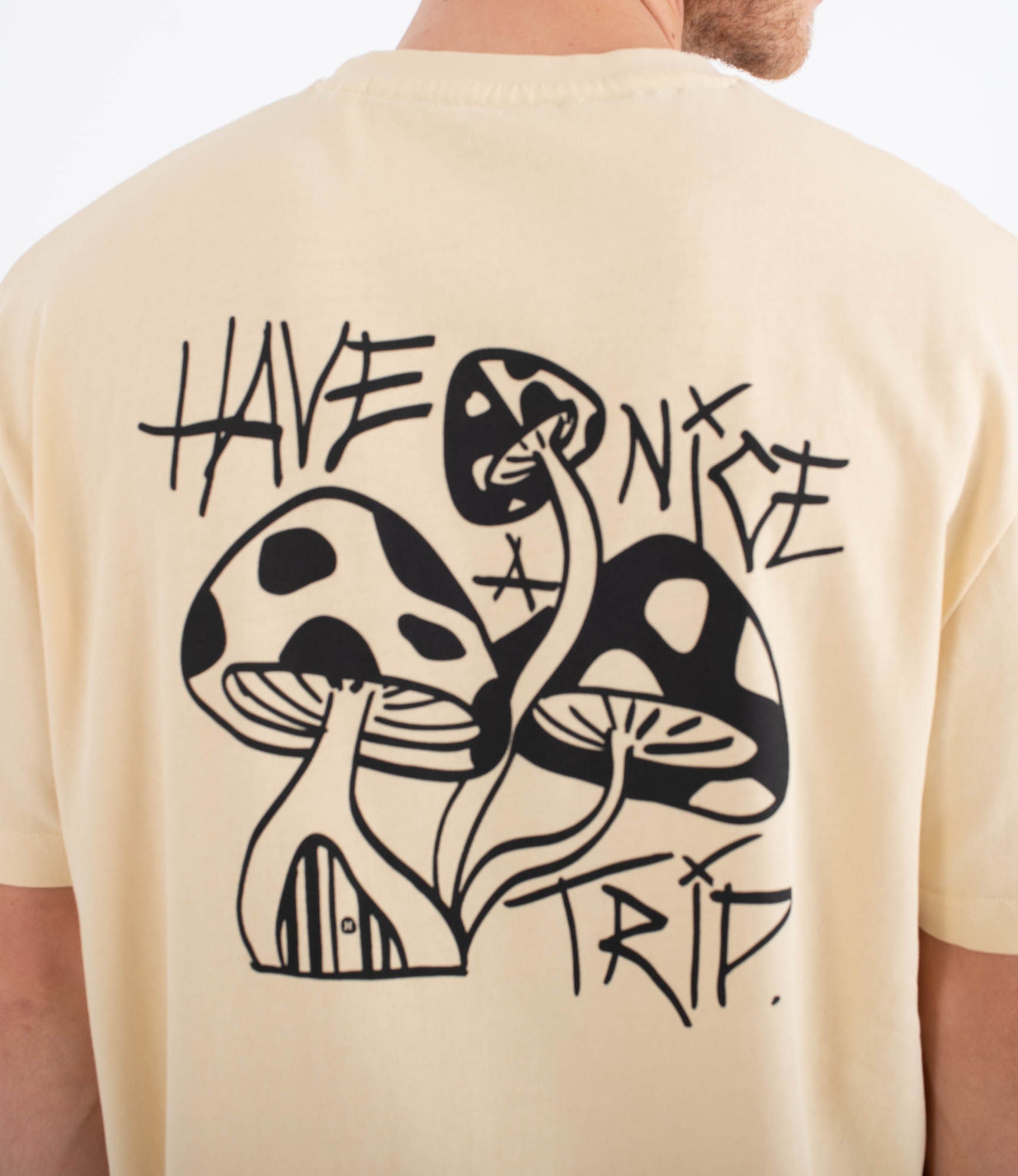 048 trip - Unisex short sleeve t-shirt