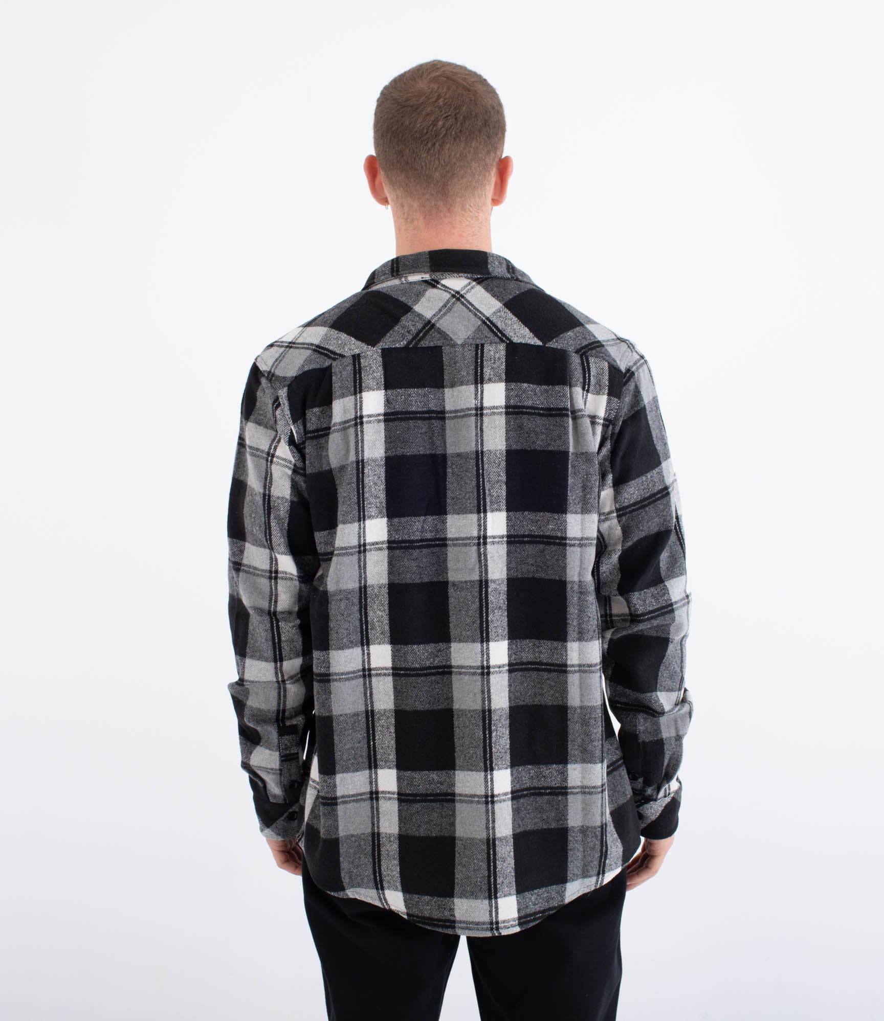 B999 - Men's Shirt