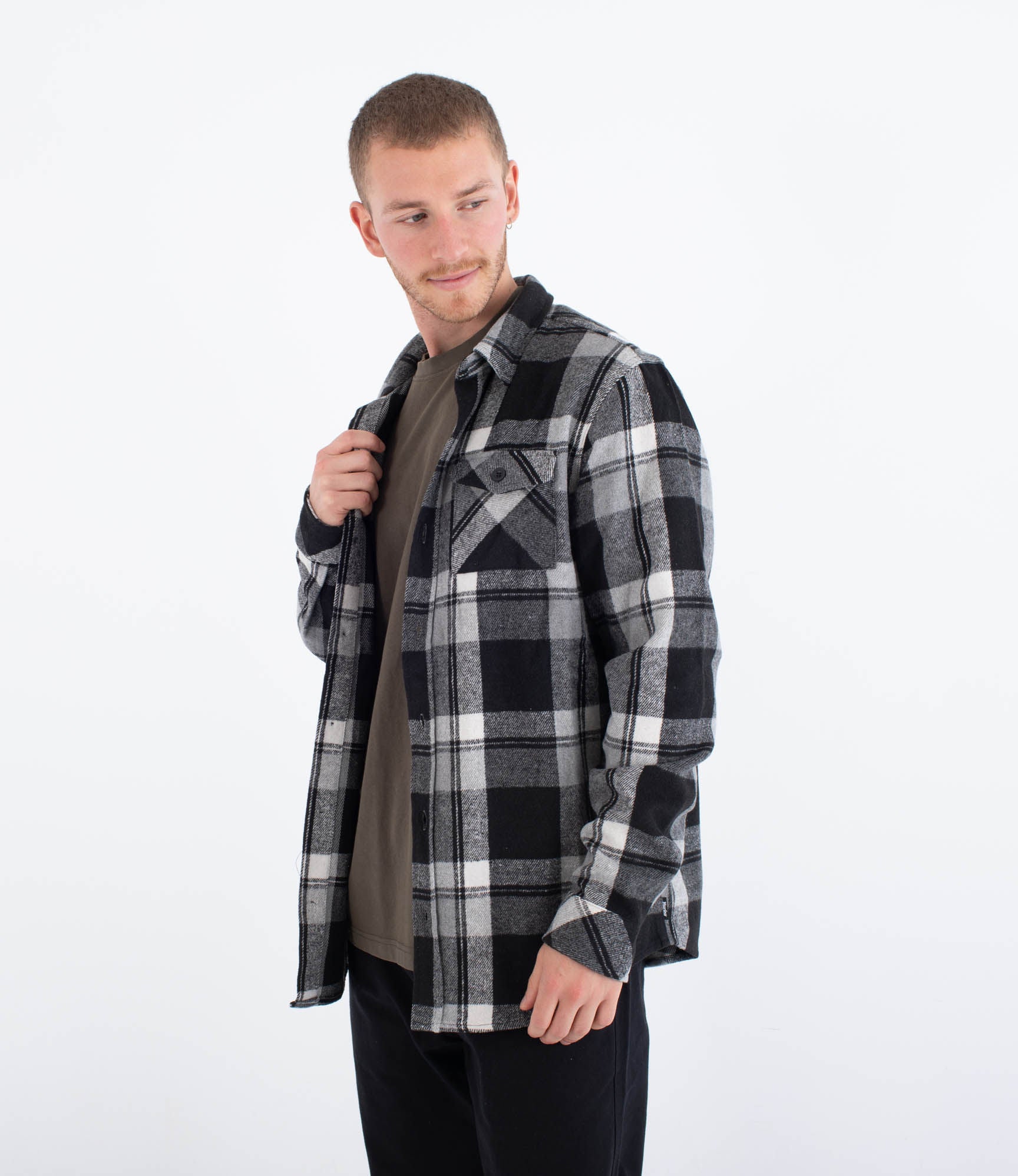 B999 - Men's Shirt