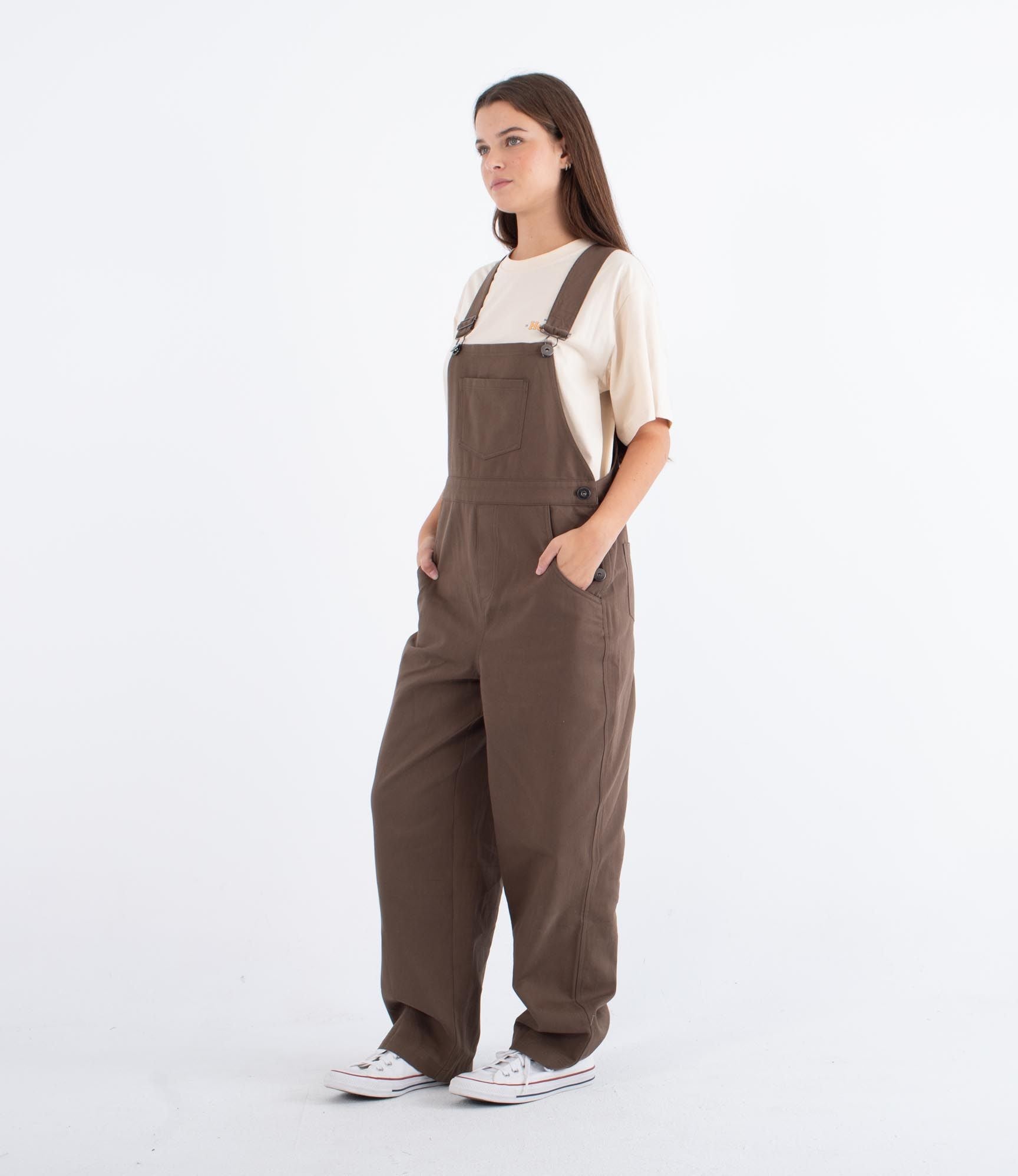 Worker - Overall woman