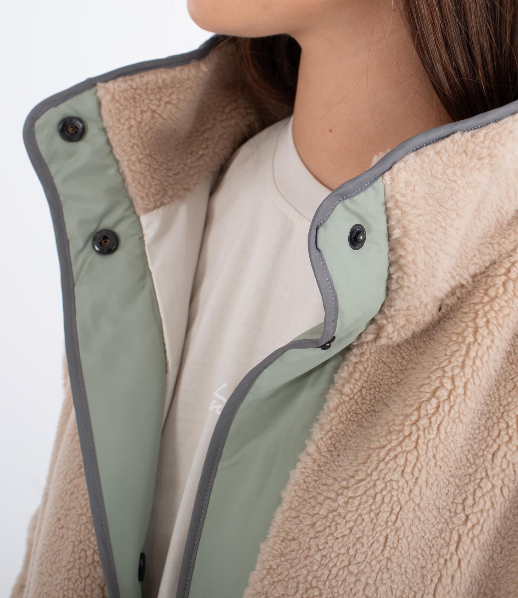 Long high pile comfort button - Women's jacket