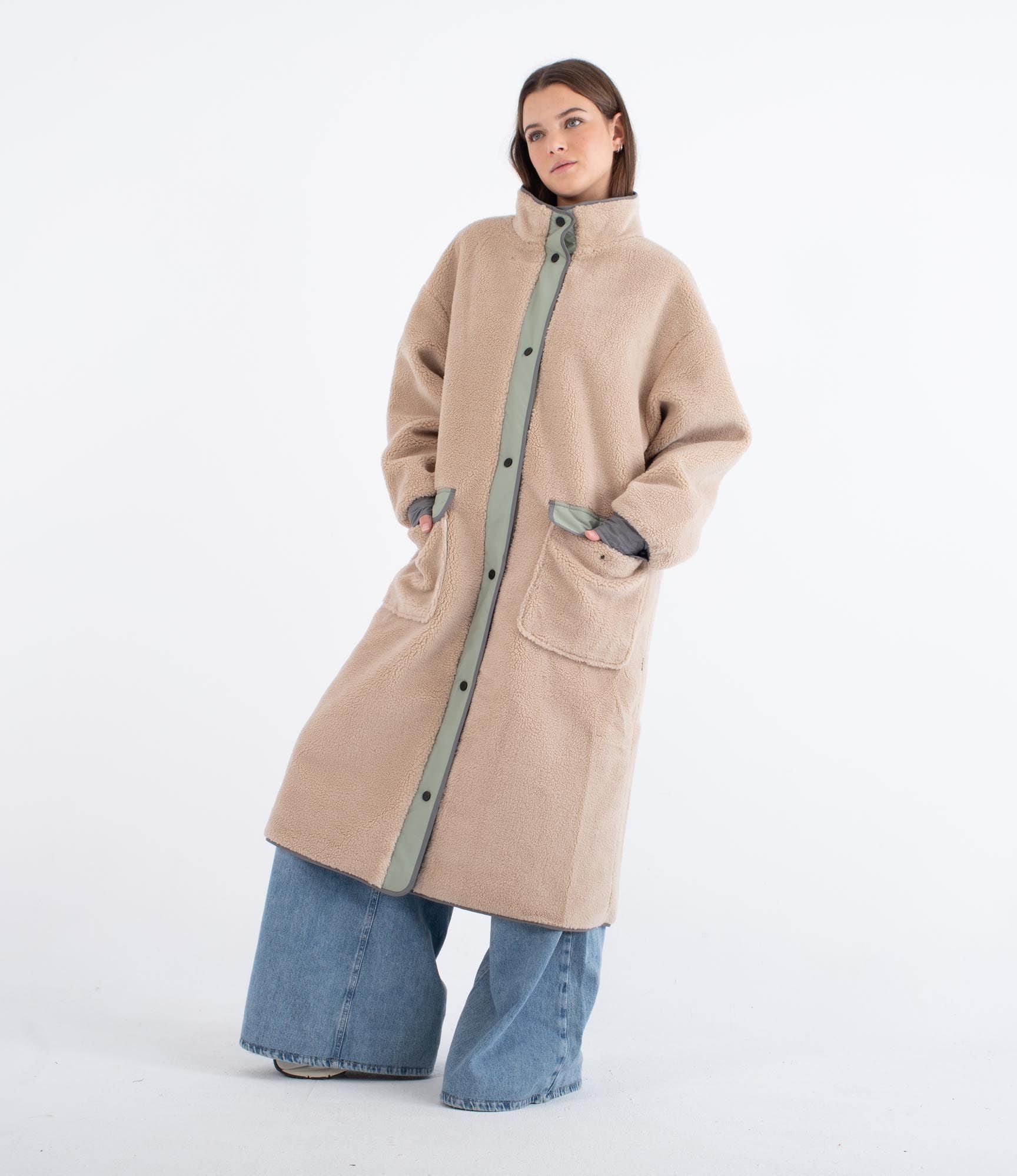 Long high pile comfort button - Women's jacket