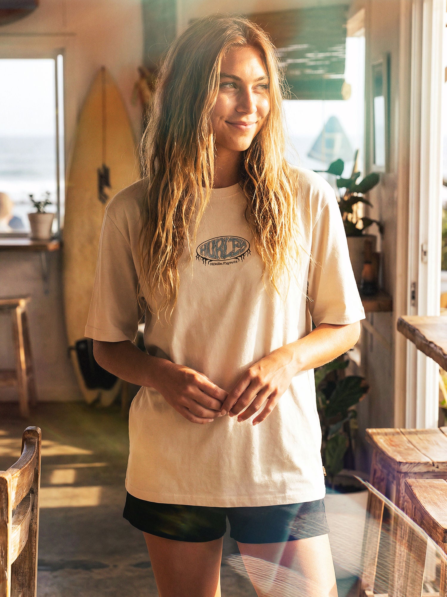 Kurzarm-T-Shirt Frauen - Urban tide hurley