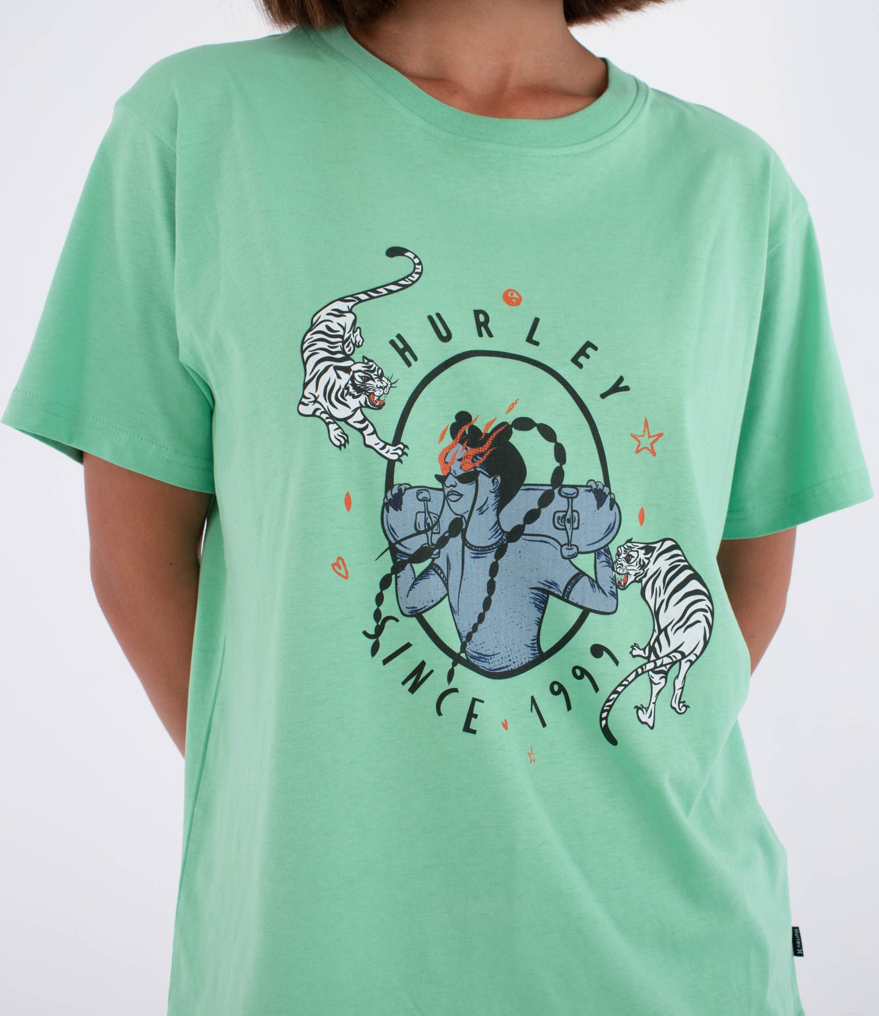 Kurzarm-T-Shirt Frauen - Urban tide skate girl