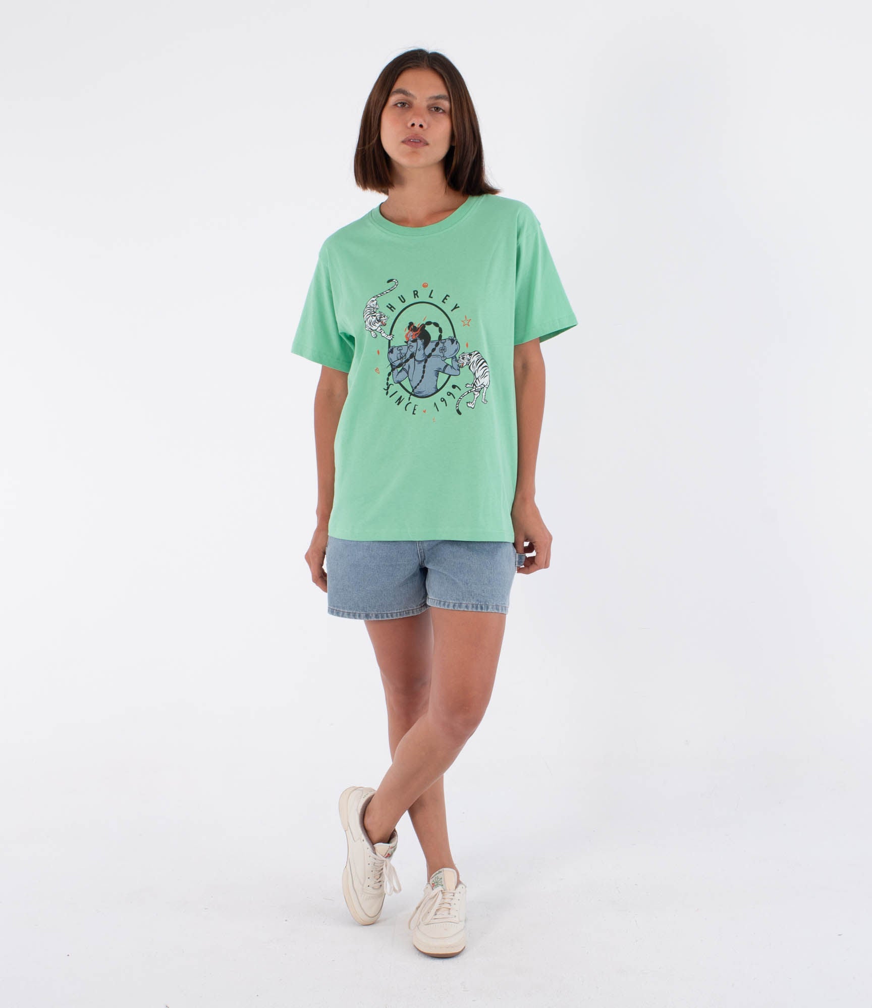 Kurzarm-T-Shirt Frauen - Urban tide skate girl