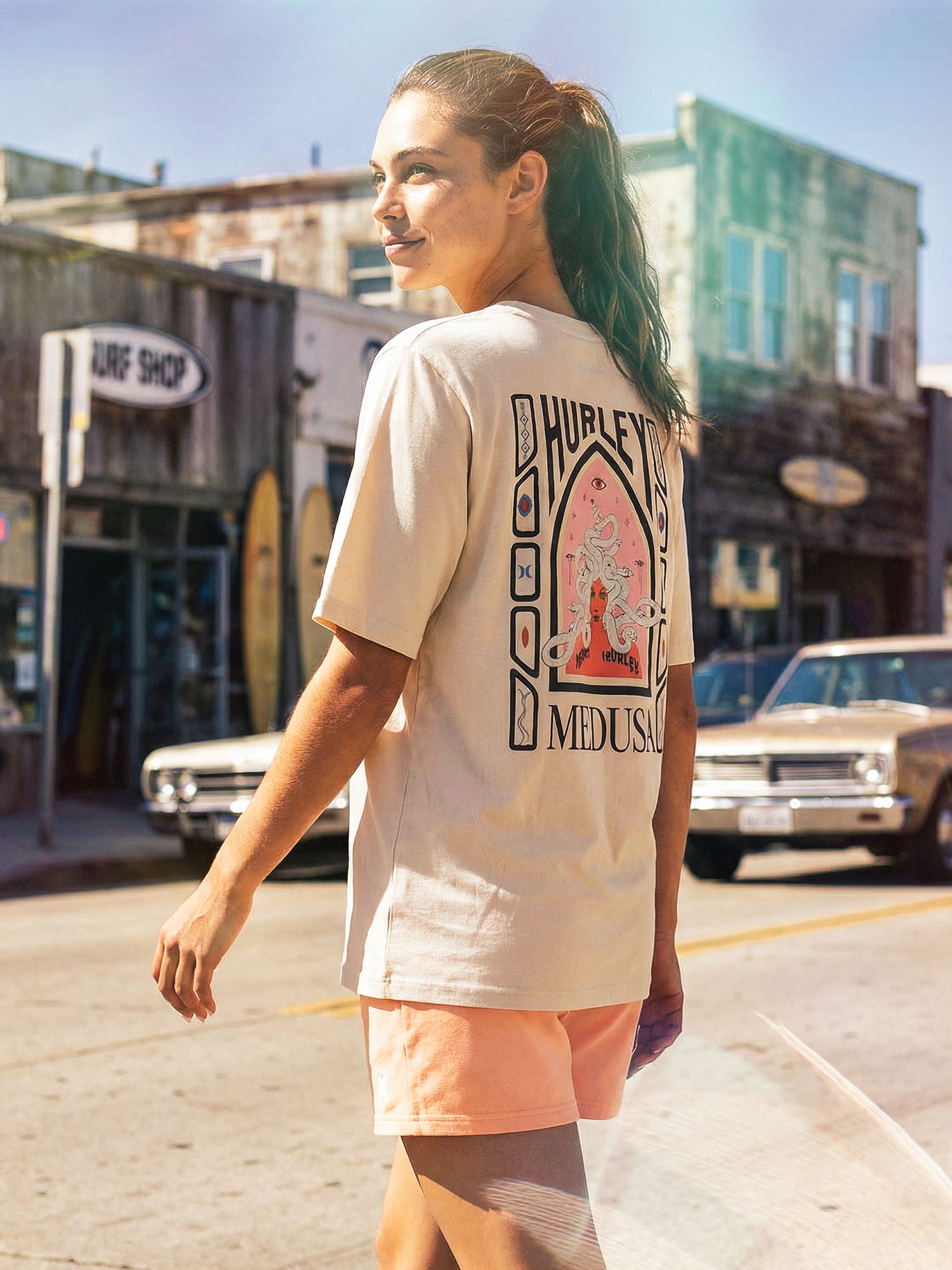 Kurzarm-T-Shirt Frauen - Urban tide medusa